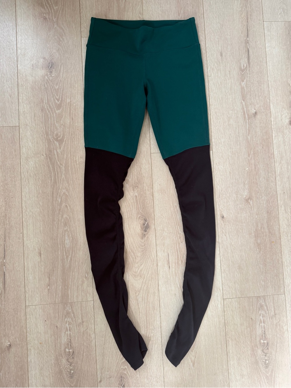 Alo Yoga High-Waist Goddess Leggings Teal Green / Black Two-Tone Size Small